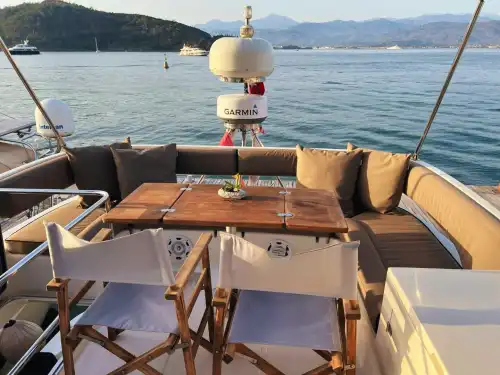 Luxury Italian Motor Yacht Rental in Göcek