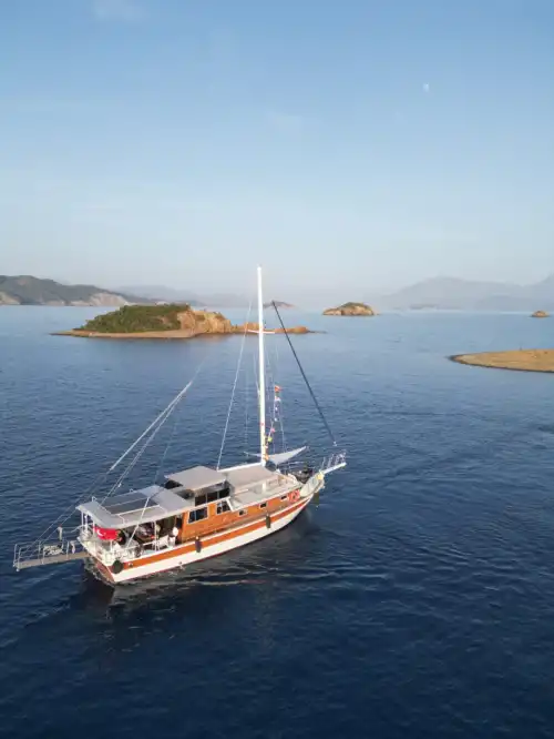 Göcek Day Boat Charter | Up to 8 Guests, Twelve Islands, Fuel Included
