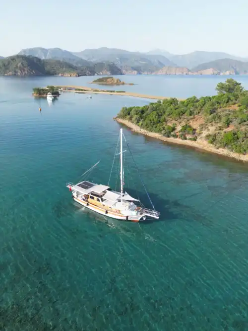 Göcek Day Boat Charter | Up to 8 Guests, Twelve Islands, Fuel Included