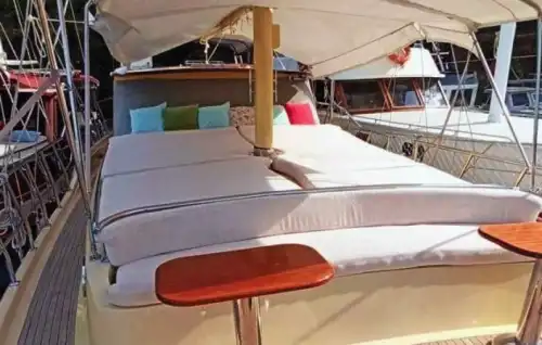 Discover the Unique Bays of Göcek with Professional Crew