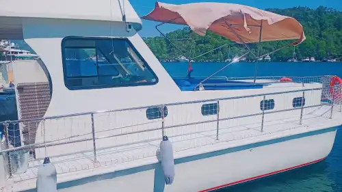 10 Kişilik Seyir Kapasiteli, Mürettebatlı ve Yakıt Dahil Yat Keyfi