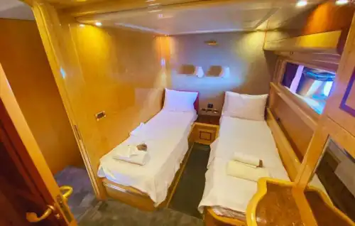 Sail to the Blue Sea of ​​the Aegean with a Luxury Yacht for 8 People with Accommodation