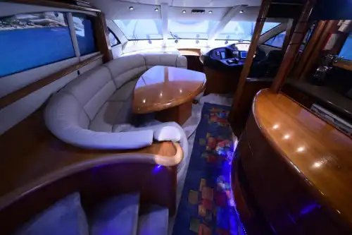 Göcek’te 24,5 Metrelik Sunseeker Motoryat Günübirlik veya Konaklamalı Kiralama