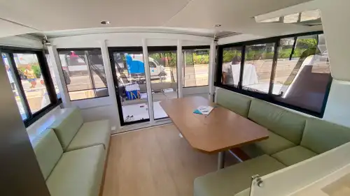 Göcek'te Bali 4.4 Katamaran Kiralama | 2024 Model 4+1 Kabin Kaptansız Charter