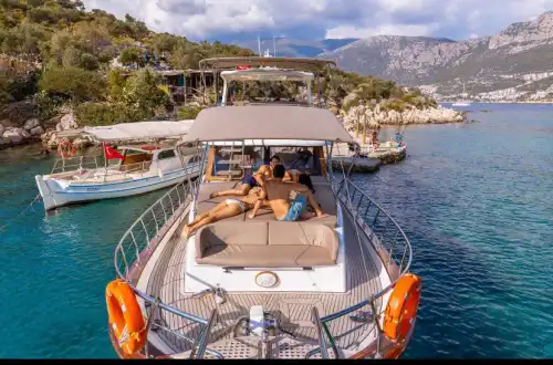 Unutulmaz Anlar İçin Kaş’ta Özel Tekne Gezisi