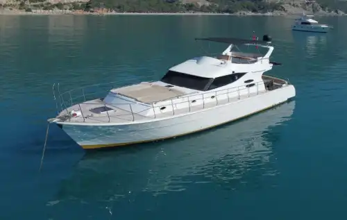 Antalya'da 16 Kişilik Kapasitesiyle Evlilik teklifleri, Doğum günleri ve İş organizasyonlarına Uygun Tekne Kirala