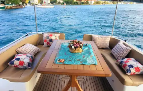 Anadolu Hisarı Tekne