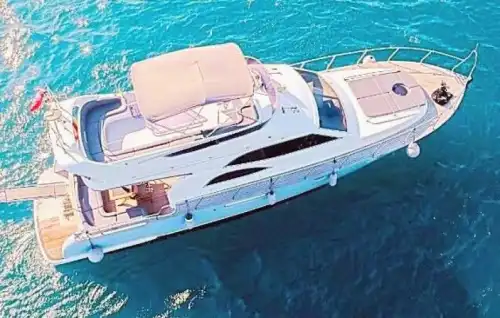 Enjoy the Sea with Professional Service on a 16m Yacht in Istanbul