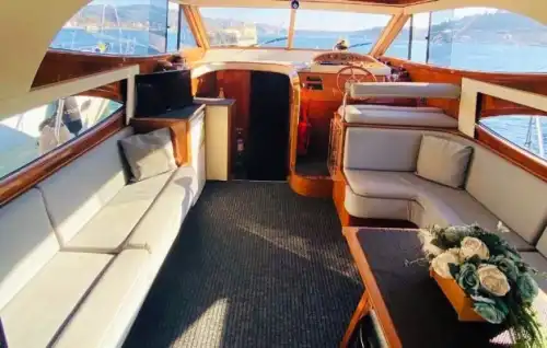 Enjoy the Sea with Professional Service on a 16m Yacht in Istanbul