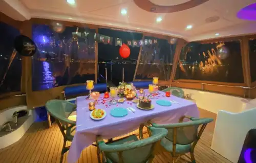 Роскошный вариант яхты для эксклюзивного морского тура из Куручешме, Стамбул!