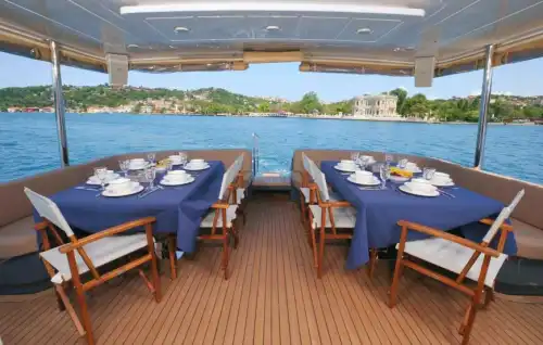 Веселый яхт-тур в Бодруме на 20-метровой яхте вместимостью до 12 человек