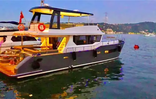 Веселый яхт-тур в Бодруме на 20-метровой яхте вместимостью до 12 человек