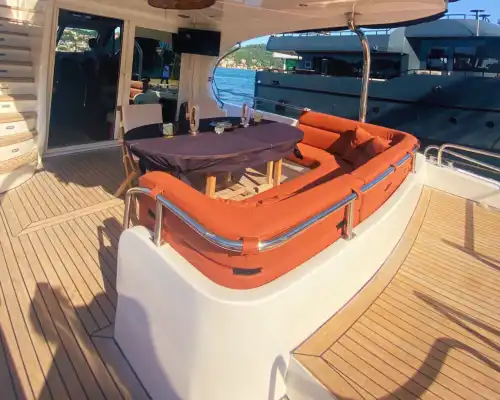 Bebek’ten Hareket Eden Özel Yat ile Romantik ve Eğlenceli Anlar