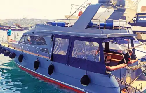 Konaklamalı veya Günübirlik Boğaz Turu – 10 Kişilik Özel Yapım Motoryat