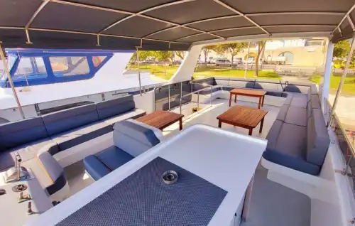 Сделайте свои особенные дни еще лучше на стильной яхте в Босфоре