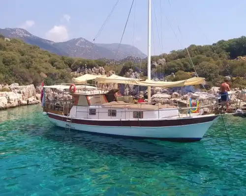 Küçük Gruplar İçin Kaş’ta Özel Günlük Tekne Deneyimi