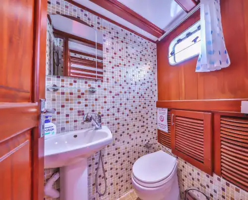 Просторные каюты и современные удобства – идеальный отдых в Каше