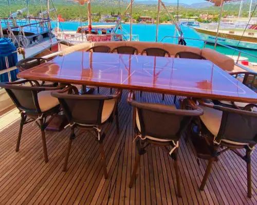 Путешествуйте по чистым водам Каша на частной гулете