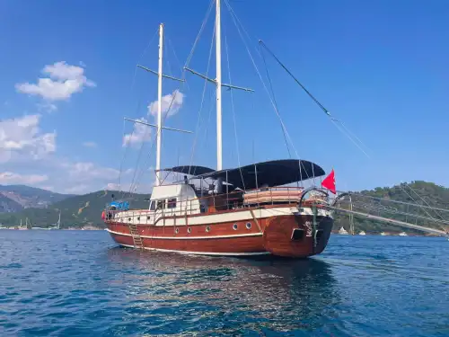 Отдых наедине с морем: Частный гулет с 5 каютами в Каше!