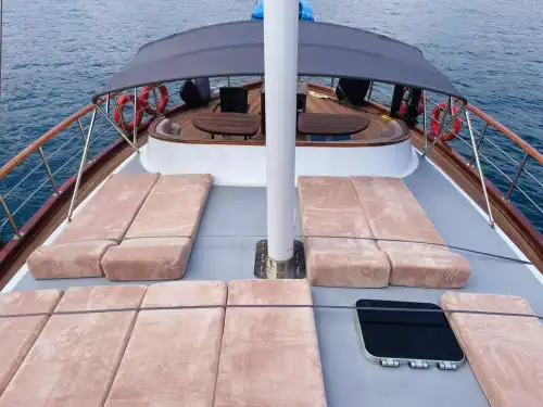 Отдых наедине с морем: Частный гулет с 5 каютами в Каше!