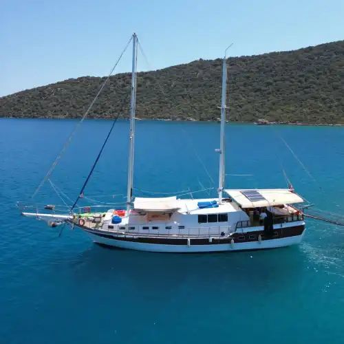 8 Kabinli 16 Kişilik Gulet ile Kekova’nın Saklı Koylarında Keşif