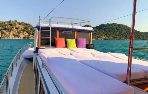 От предложений до дней рождений: Идеальная морская прогулка в Кекова