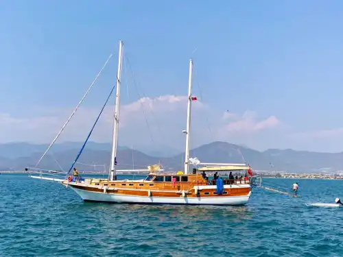 Путешествие на 14-местной гулете в Каше: комфорт и стиль