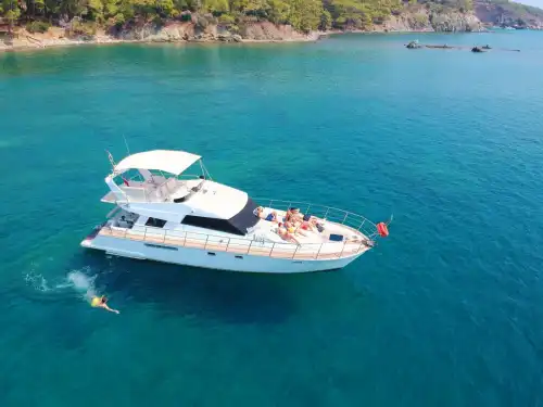 3 Kabinli, 6 Kişilik Konforlu Enfes Yat ile Ölüdeniz’i Keşfedin