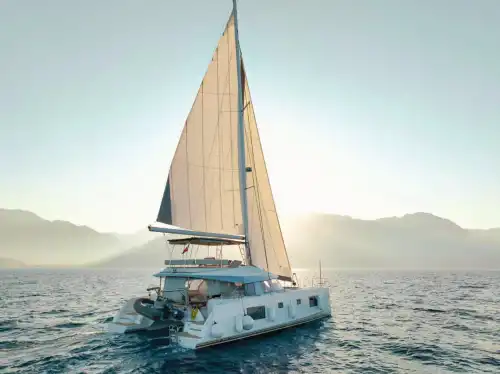 Четырёхкаютный катамаран BALI – отдых премиум-класса