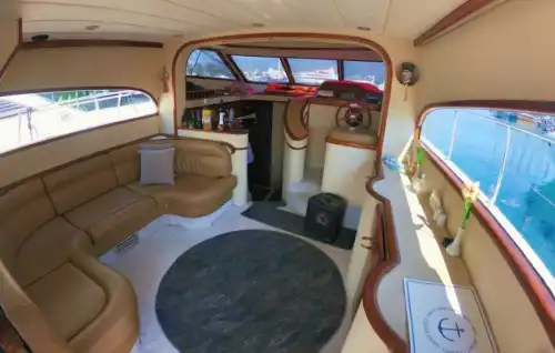 Özel Hizmetler ve Ekstra Aktiviteler ile Mükemmel Deniz Turu