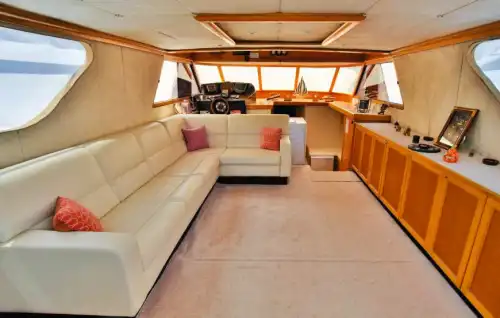 İş Toplantılarınız ve Özel Organizasyonlarınız İçin Kemer’de Motoryat Kiralama