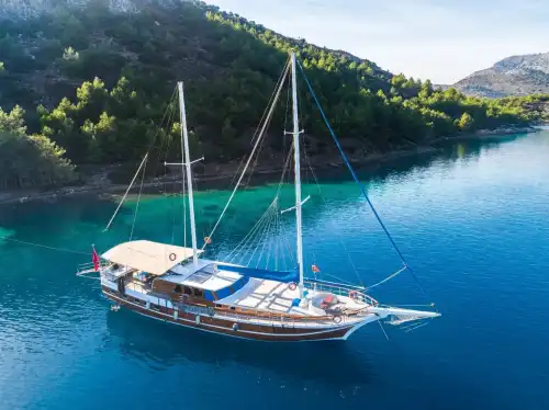 Bozburun’dan Ayrıcalıklı Mavi Tur: 26 Metrelik 6 Kabinli Gulet