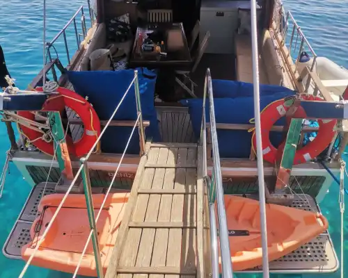 Комфортный отдых на гулете для 6 гостей в живописных бухтах Датчи