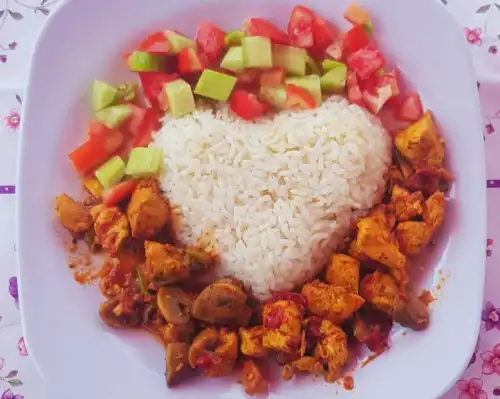 Путешествуйте по водам Мармариса на бюджетной яхте для 8 человек