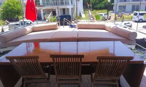 12 Kişilik Konaklamalı Gulet Kiralama – Mavi Yolculuk Başlasın!