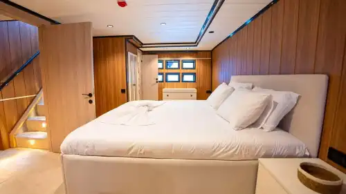 Bodrum'da 26 Metrelik Lüks Trawler ile Muhteşem Deniz Keyfi