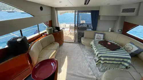 Profesyonel Mürettebat ile Göcek’in Biricik Koylarını Keşfedin