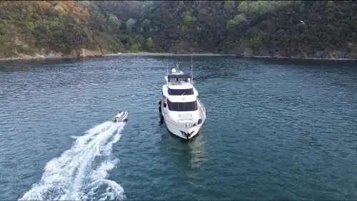 Göcek'te 27 Metrelik Lüks Motor Yat ile Unutulmaz VIP Deniz Tatili