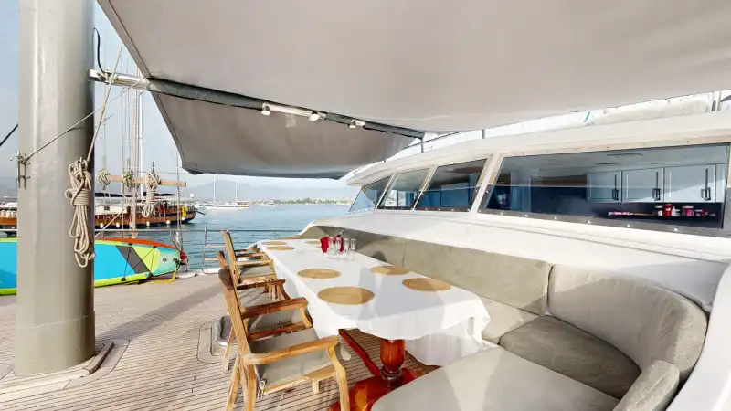 30m Ultra-Luxury Gulet: Deck Jacuzzi, 2 Master Cabins & High-End Amenities
