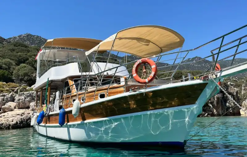 Доступная аренда лодки для отдыха на море в Каше