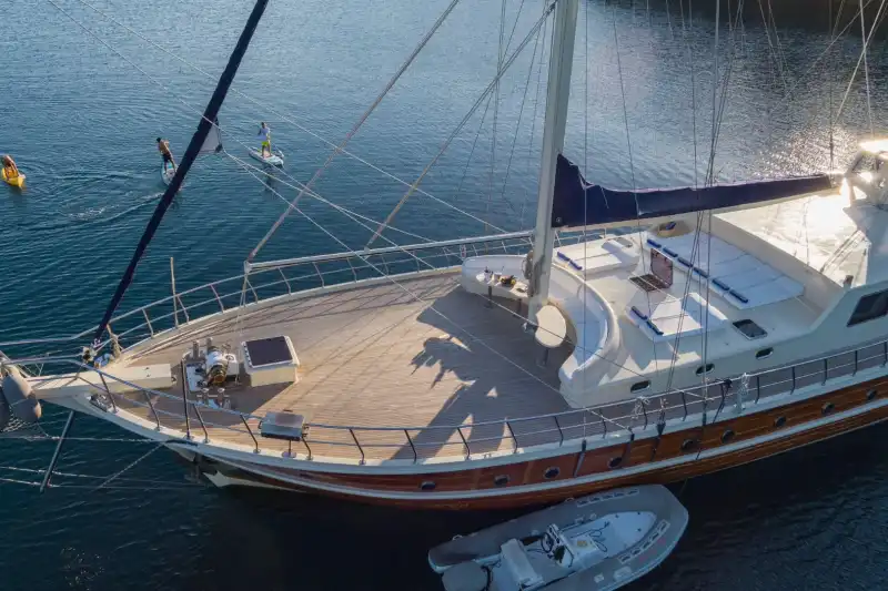 Marmaris'te 7 Metre Genişliğinde, 6 Kabinli Gulet ile Rahat Konaklama