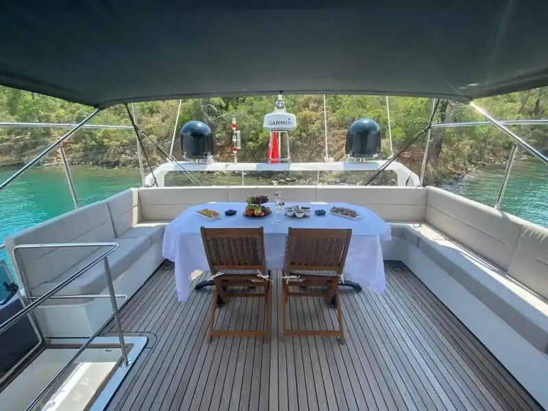 Аренда яхты на день и с ночёвкой – незабываемый отдых