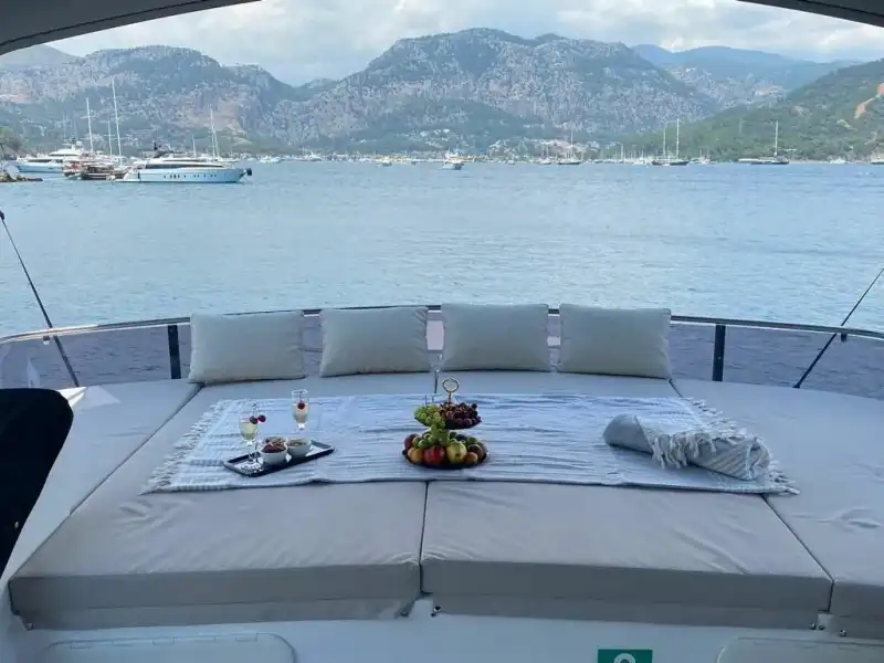 Аренда яхты на день и с ночёвкой – незабываемый отдых