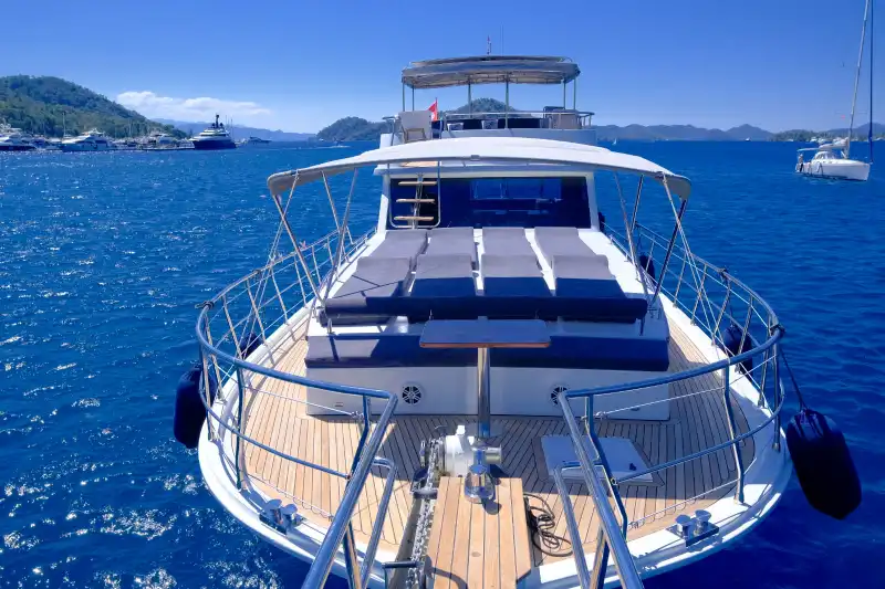 Незабываемый отдых на яхте – 3-кабинная гулета с экипажем