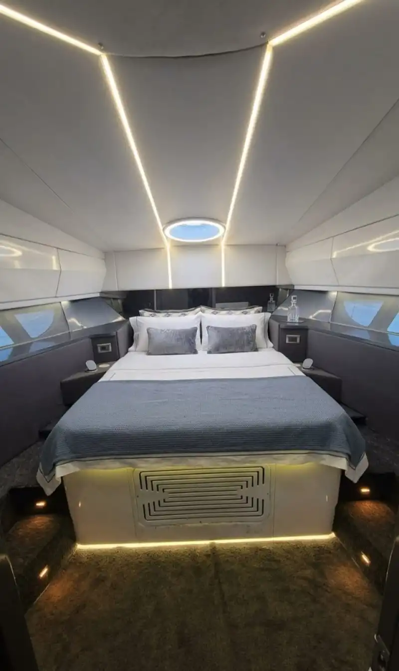 Alanya'nın Eşsiz Maviliklerine Açılmak İçin Özel Tekne