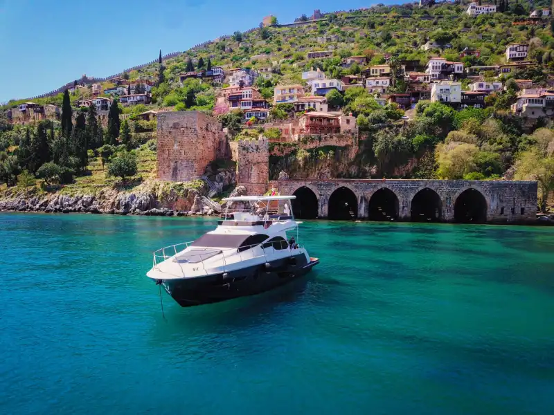 Luxury Vacation in Alanya: 4-Cabin, 8-Person Motor Yacht