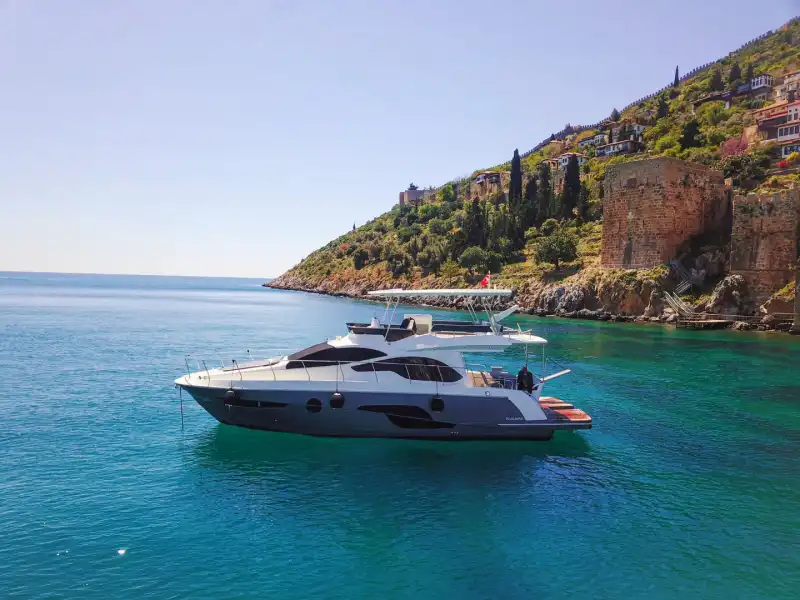 Luxury Vacation in Alanya: 4-Cabin, 8-Person Motor Yacht
