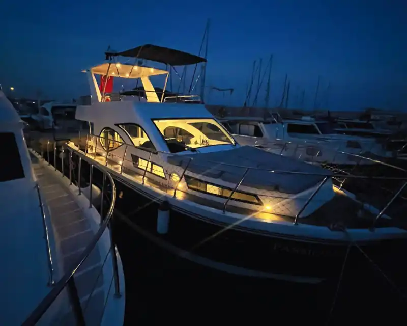 Antalya'da Günübirlik Özel Yapım Motoryat: 13 Metre 10 Kişiye Kadar