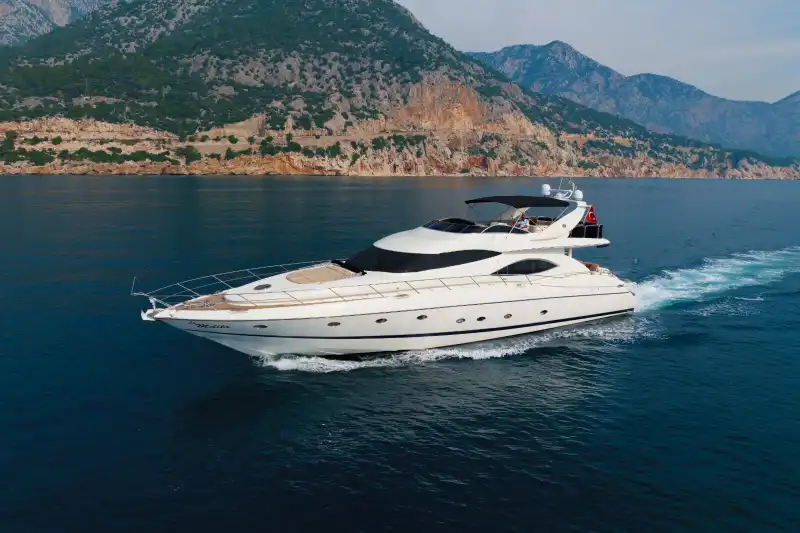 Роскошный и комфортный опыт «Голубого круиза» на яхте Sunseeker 27 метров в Анталье