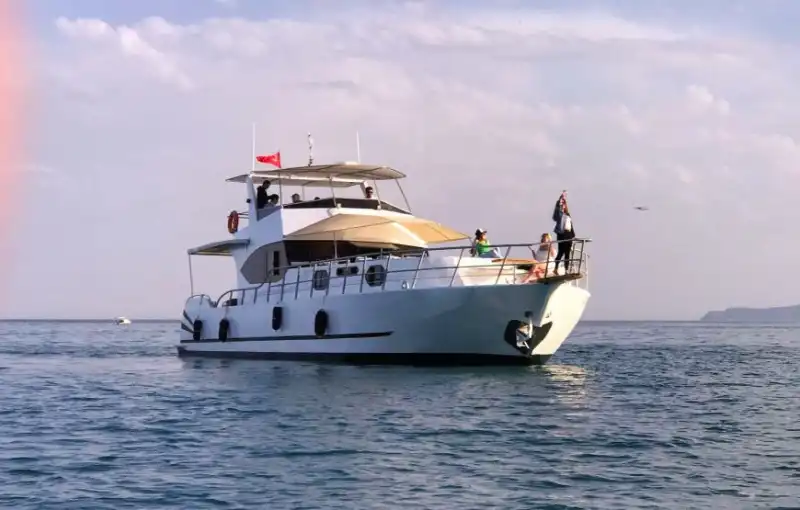 Private Day Cruise in Antalya: Comfortable Journey on the Mediterranean for Up to 24 Guests